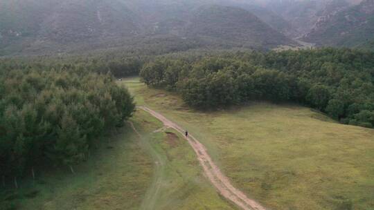 山景青青草原蓝蓝天视频素材模板下载