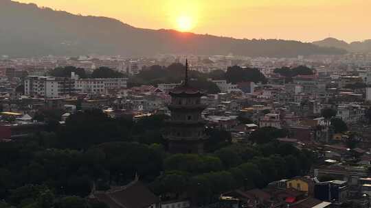 航拍泉州开元寺日出