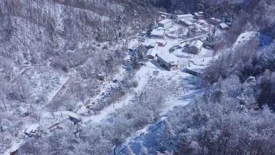 秦岭分水岭  冰雪世界