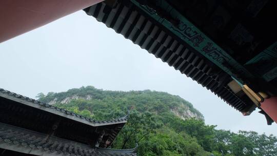 柳州文庙中式庭院古建筑雨景雨季大雨暴雨