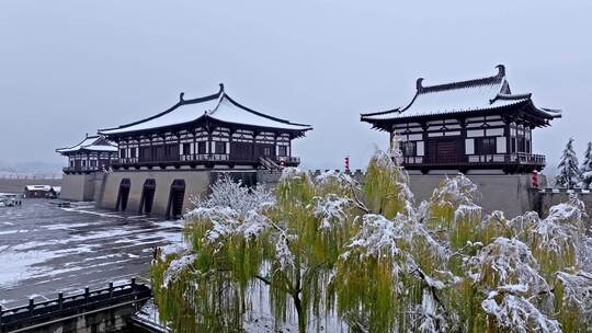 航拍洛阳定鼎门雪景视频素材模板下载