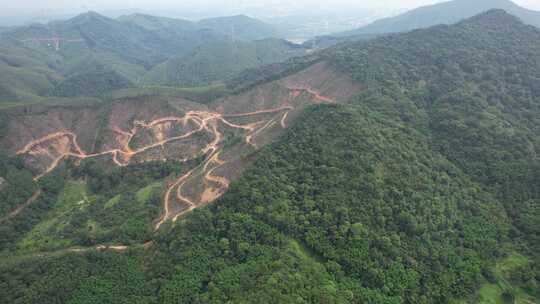 层峦叠嶂是山岭航拍