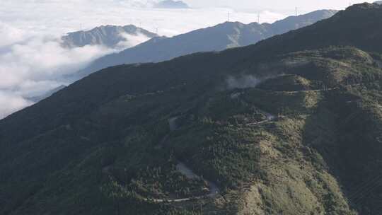 信宜大田顶日出航拍，高山云海，高山公路