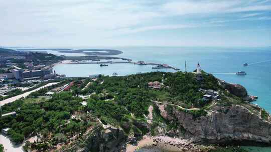 海边灯塔山东蓬莱老北山灯塔航拍