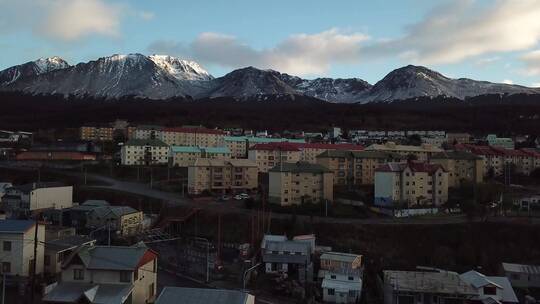 城市山空境