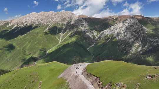 新疆伊犁伊昭公路山谷草原航拍自然风光