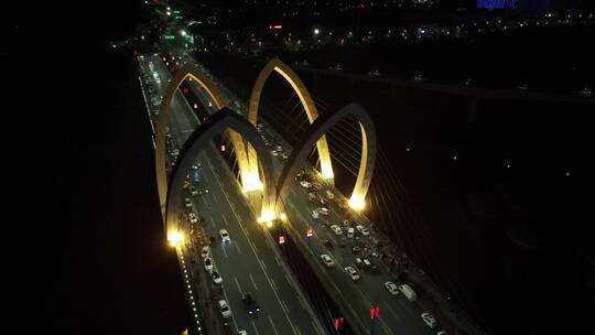 西安欢乐谷镐京大桥