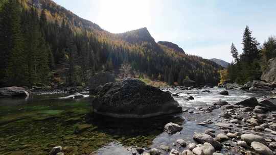 新疆可可托海神钟山景区