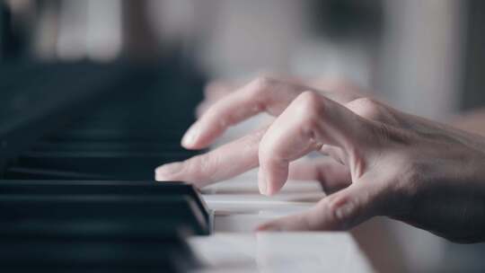 唯美弹钢琴高端弹钢琴