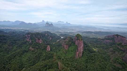 航拍韶关丹霞地貌 丹霞山阳元峰长老峰景区