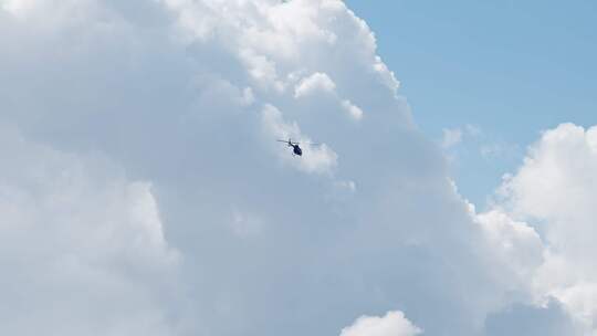 赛里木湖 直升机