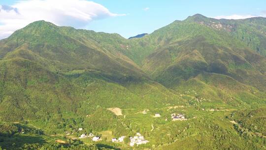 环视江西宜春明月山风景区山村