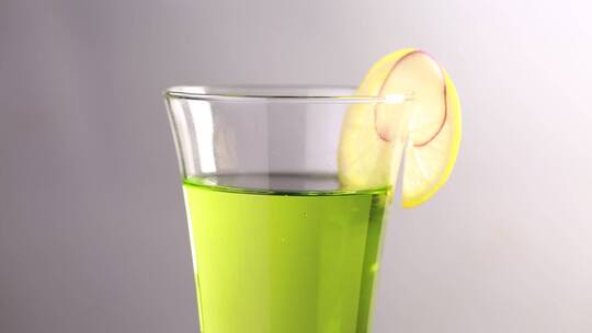 健康果汁苦瓜汁苹果汁绿色果汁