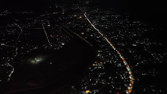 农村夜景航拍夜晚乡村灯光灯火通明晚上乡镇