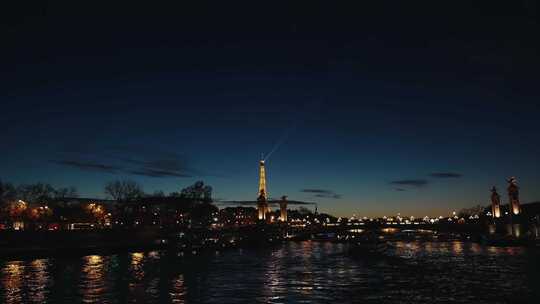 法国巴黎埃菲尔铁塔地标日落晚霞灯光天际线