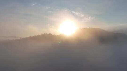 航拍黎明山川云雾朝阳