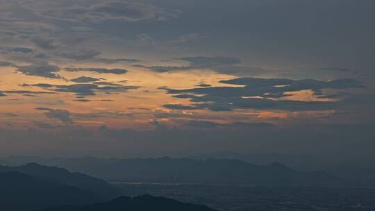 杭州富阳安顶山山川夕阳荚状云延时