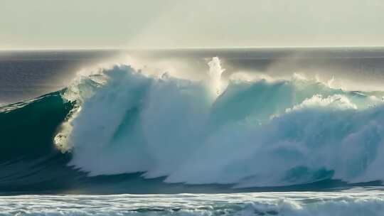 大海波涛汹涌海浪壮观