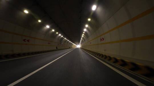 汽车在隧道内行驶视频素材模板下载