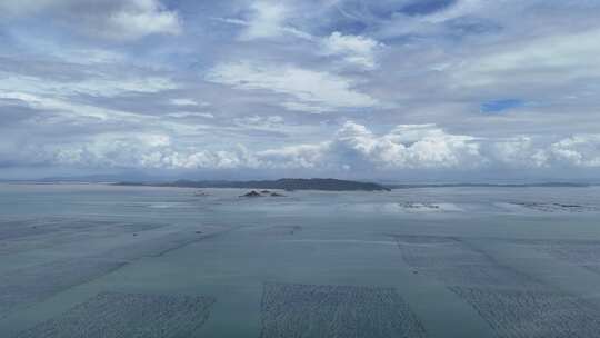 海上岛屿海岛大海蓝色海洋风景航拍