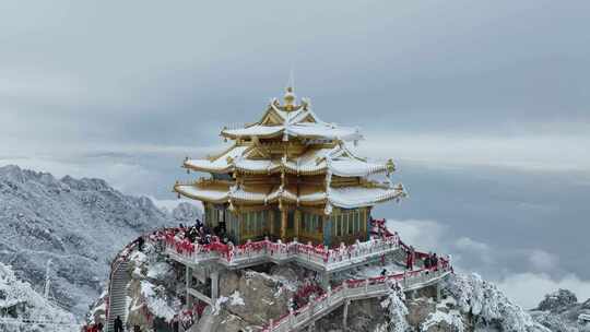 洛阳老君山雪后云海旅游航拍