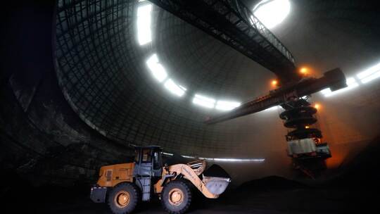煤场运煤 矿山设备 煤炭开采视频素材模板下载