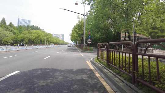 疫情恢复期间的道路交通