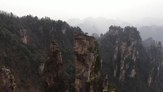 航拍湖南张家界武陵源天子山御笔峰十里画廊