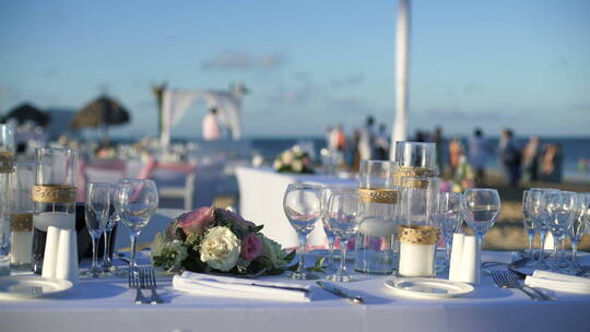 海边婚礼的餐桌视频素材模板下载