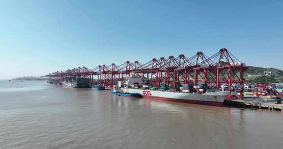 上海洋山港集装箱码头航拍