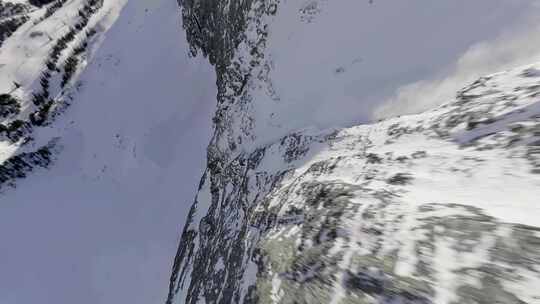 新疆雪崩灾害航拍雪山山脉高海拔积雪雪峰视频素材模板下载