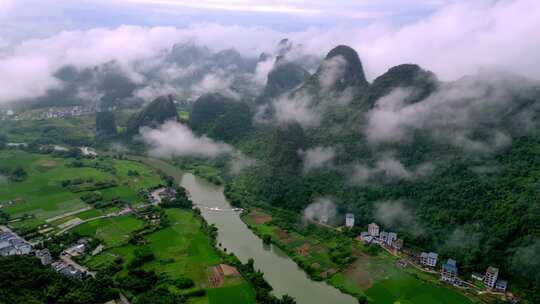 航拍桂林阳朔漓江遇龙河景区自然山水风光