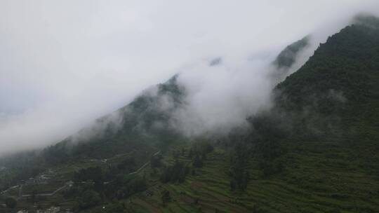 贵州 仁化 民宿  风景 烟雾缭绕 雾气 山水