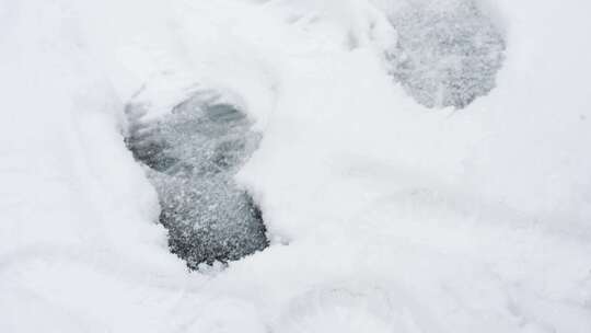 雪地脚印足迹4K视频素材模板下载