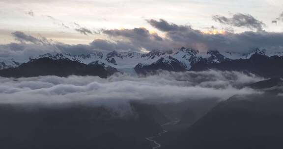 4K航拍新西兰福克斯冰川云雾