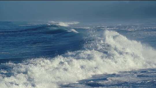 巨大的海浪大海海景海水