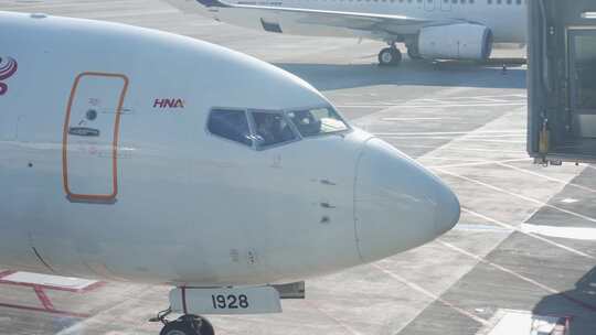 海南航空飞机停靠机场