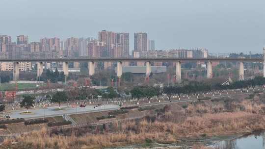 航拍西成高铁广汉段高铁跨鸭子河空镜
