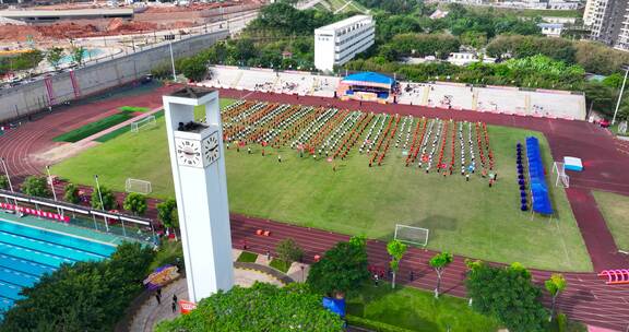 4K航拍深圳第二外语学校体育场4