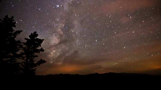 森林前景星空延时摄影视频素材模板下载