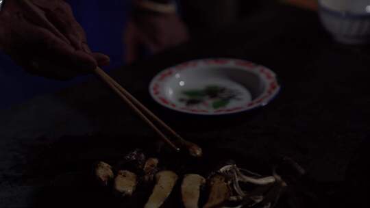 松茸烹饪西藏云南香格里拉视频素材模板下载