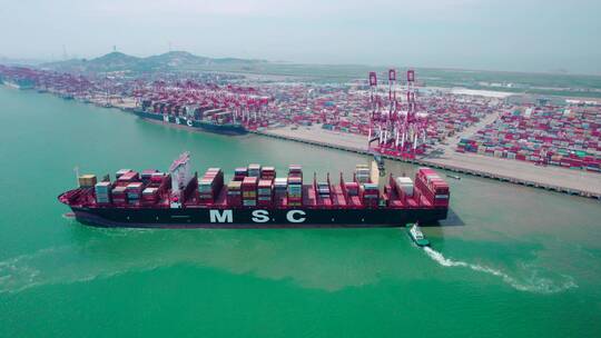 航拍港口码头轮船-货轮集装箱国际贸易视频素材模板下载