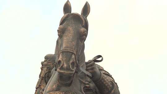 成吉思汗铜雕  雕塑