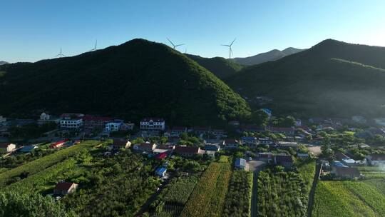 航拍辽宁千山山谷村庄风景