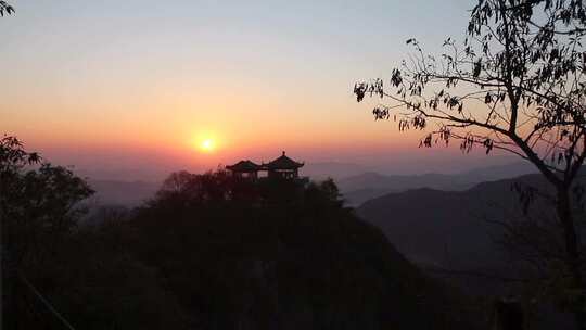 日落黄昏晚霞太阳快落山余晖视频素材模板下载