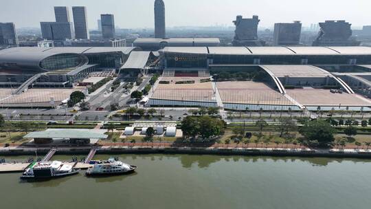 航拍广州琶洲会展建筑和工地
