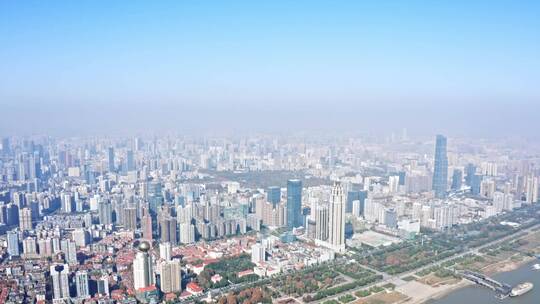 武汉江岸区大景航拍片段4推近俯拍