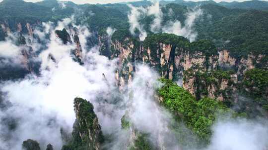 湖南张家界杨家界袁家界云雾航拍风光