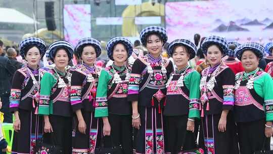 少数民族笑脸  微笑笑容  美好幸福生活