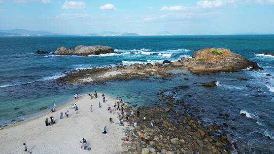 海南三亚蜈支洲岛码头航拍风景